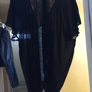 Woman’s top Size L XOXO